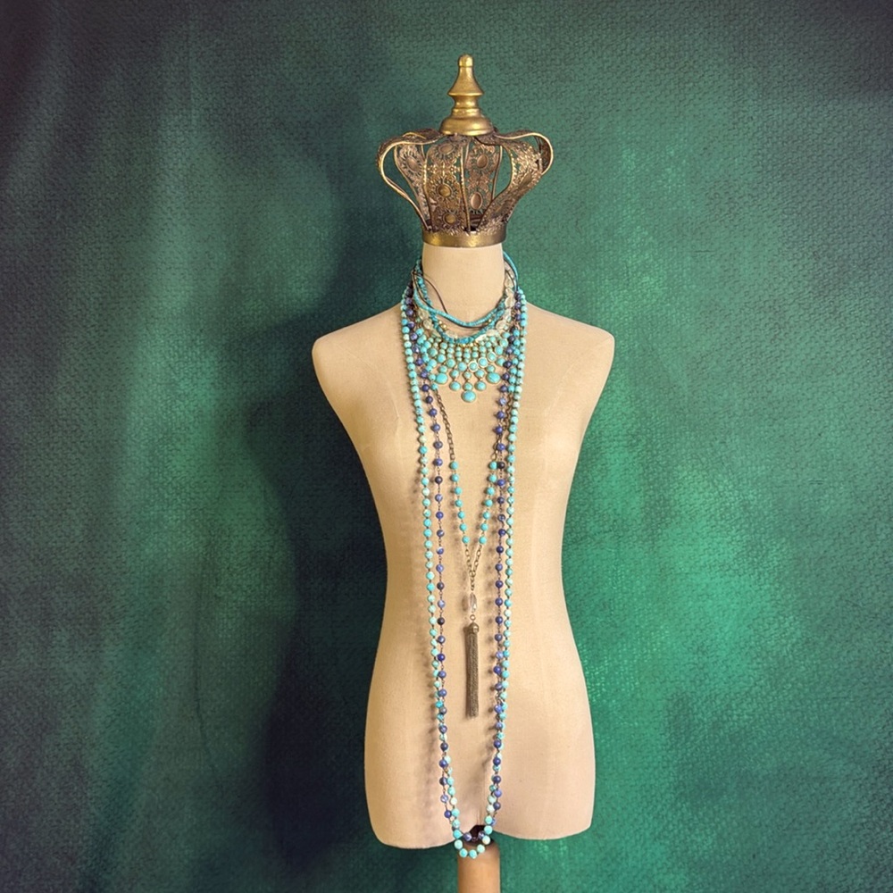 Set a five turquoise style necklaces